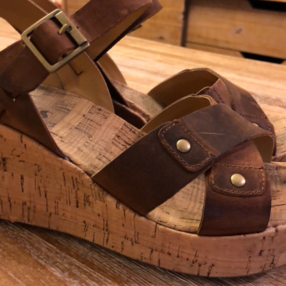 Korks - Picture 2 of 6